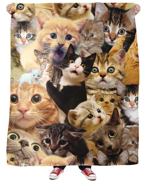 Surprised Cats Fleece Blanket